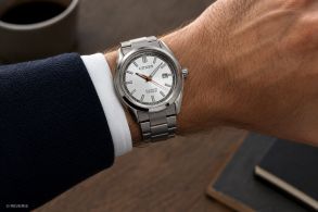 AW1900-50A Citizen Mens Solar Super Titanium 40mm