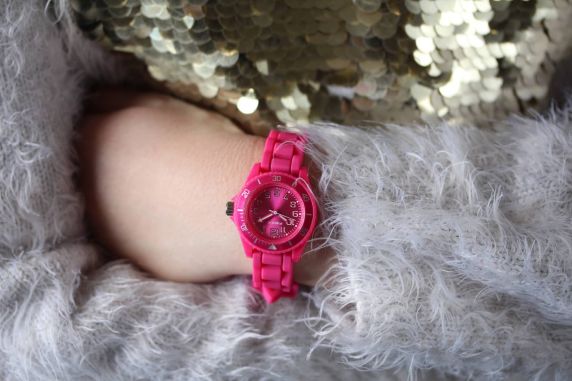 Hot Pink Diver Watch for Active Learning - Fibex Kids Watch FIBEXFD10