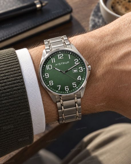 Titanium men's watch with blue dial, large clear numbers, and date display on titanium bracelet from the Aistrup Titanium Sapphire collection | AIW7903
