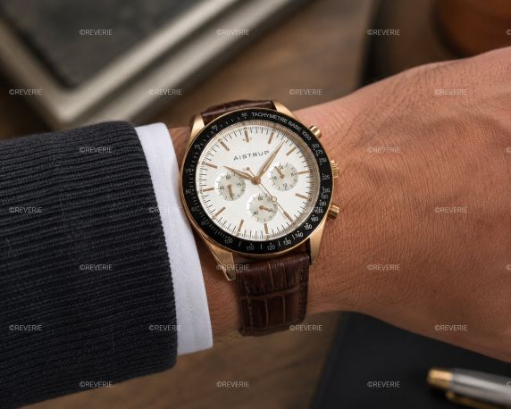 Aistrup AIW8702 Classic Sapphire Chronograph men's watch with white dial and brown leather strap | AIW8702