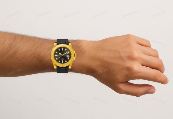 Aistrup sporty men's watch with black dial, gold-toned rotating bezel, and black rubber strap | AIW8804