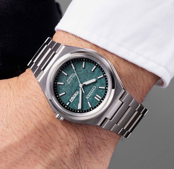 Citizen Super Titanium Zenshin Watch AW0130-85XE