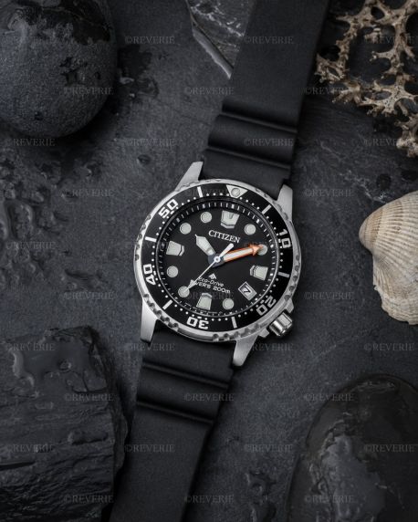 Citizen Promaster compact dive watch for women with Eco-Drive and ISO certification | EO2020-08E