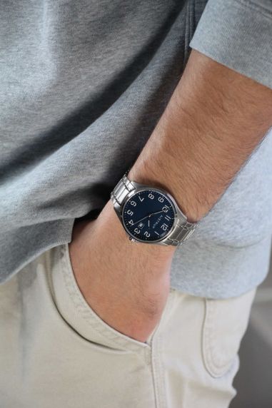 Titanium men's watch with blue dial, large clear numbers, and date display on titanium bracelet from the Aistrup Titanium Sapphire collection | AIW7903