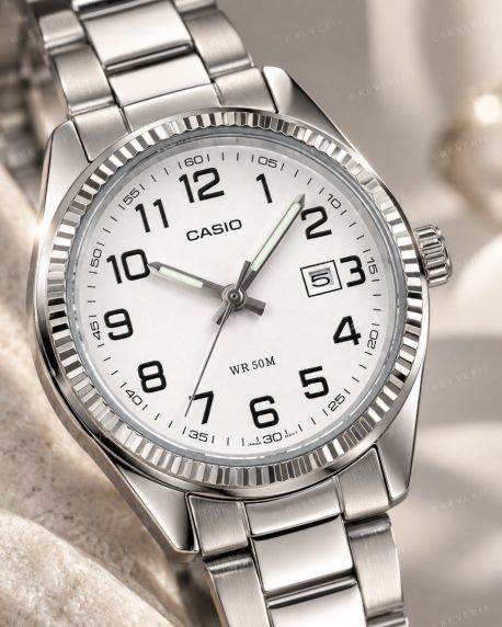 Casio Classic Ladies Steel White 30mm 
